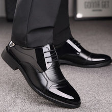 Load image into Gallery viewer, NPEZKGC New Spring Fashion Oxford Business Men Shoes Genuine Leather High Quality Soft Casual Breathable Men&#39;s Flats Zip Shoes