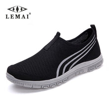 Load image into Gallery viewer, LEMAI 2018 Men Sneakers,Unisex Lover Shoes Summer Casual Men Shoe Breathable Network Shoes man Slip On Flats For Man 35-46