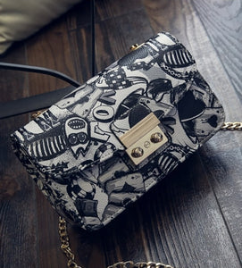 2018 New Women Bags Summer Graffiti Ladies designer handbags high quality chain mini bag women messenger bags for women Clutch