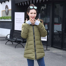 Load image into Gallery viewer, Women winter jacket 2018 high quality warm thicken female womens coat jacket long hooded outwear casaco feminino inverno