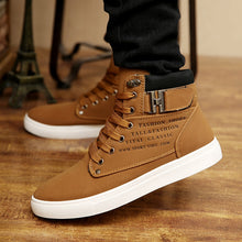 Load image into Gallery viewer, 2018 Hot Men Boots Fashion Warm Winter Men shoes Autumn Leather Footwear For Man New High Top Canvas Casual Shoes Men