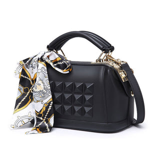 2018 New Matte Hand-held Jelly Bag Retro One-shoulder Diagonal Zipper Solid Color Rivets PVC Women's Handbags Gifts