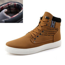 Load image into Gallery viewer, 2018 Hot Men Boots Fashion Warm Winter Men shoes Autumn Leather Footwear For Man New High Top Canvas Casual Shoes Men