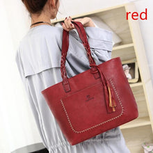 Load image into Gallery viewer, Brand Fashion Designer Fringe Shoulder Bags for Women 2019 Winter Leather Ladies Retro Large Casual Totes Tassel Female Handbags